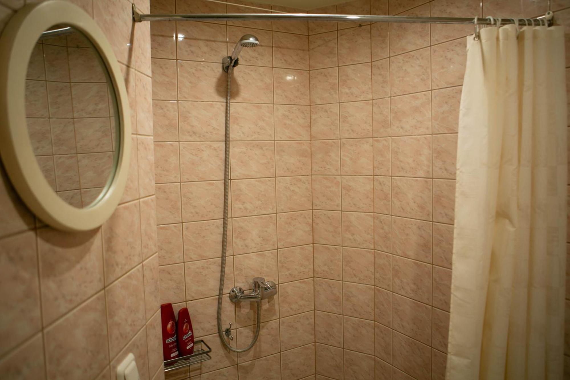 Center Of Apartments, Bus Station 1min, Airport 5 Min Dzīvoklis Tallinn