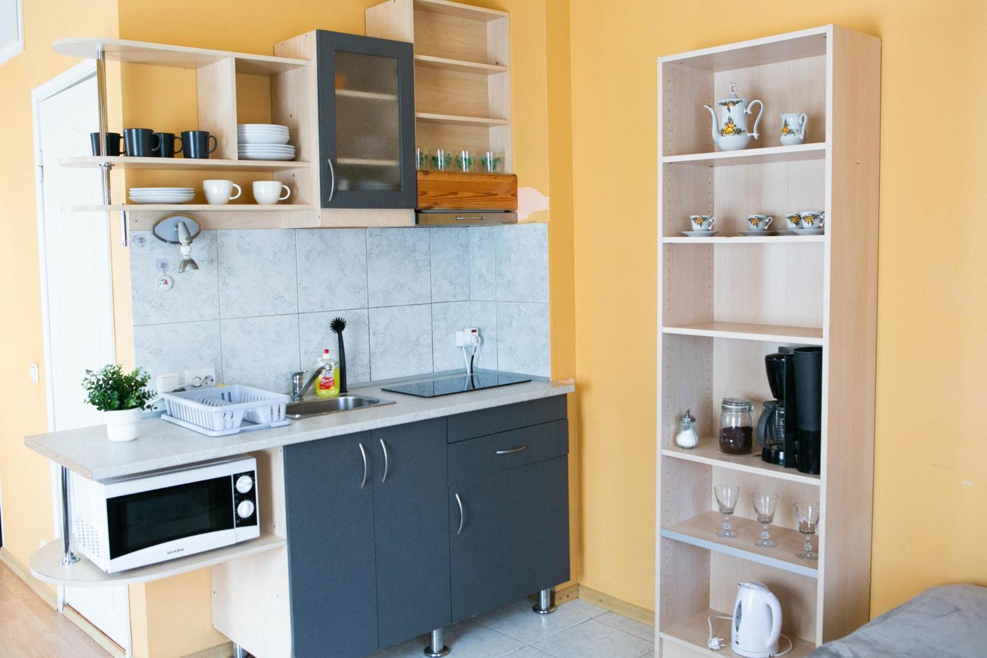 Center Of Apartments, Bus Station 1min, Airport 5 Min *
