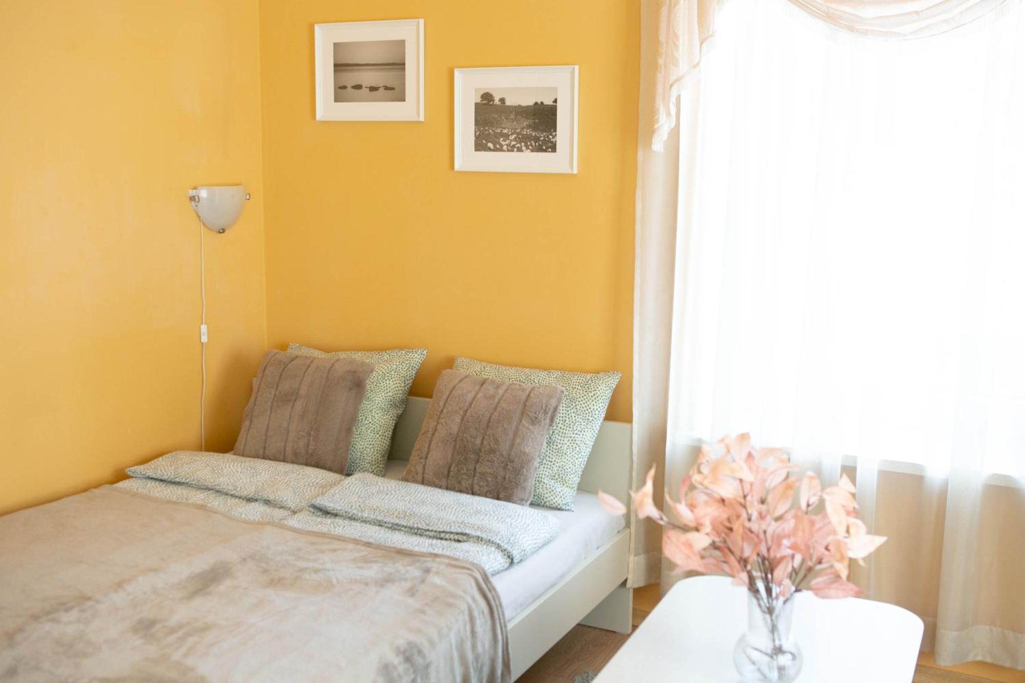Center Of Apartments, Bus Station 1min, Airport 5 Min Tallinn