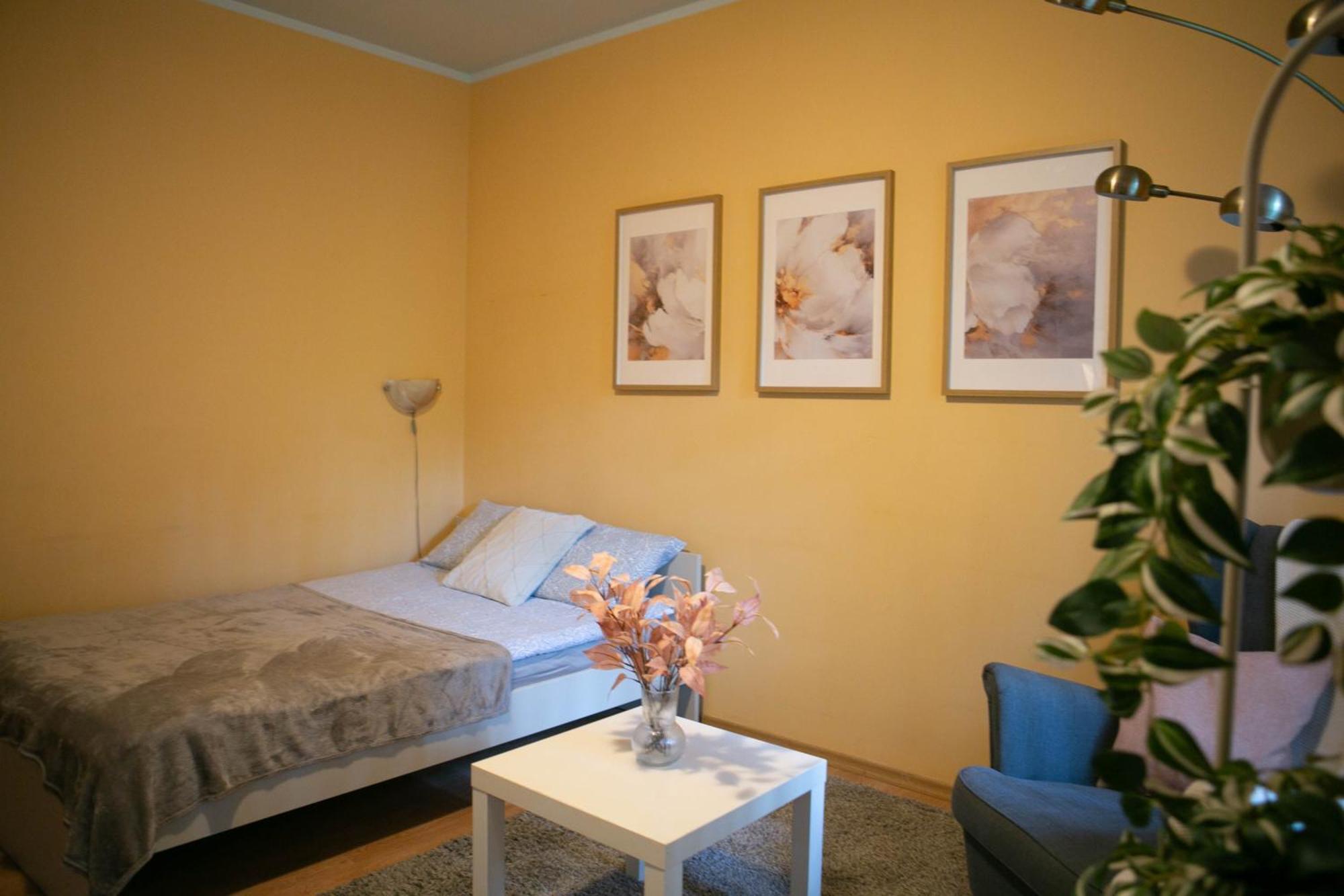 Center Of Apartments, Bus Station 1min, Airport 5 Min Korter Tallinn